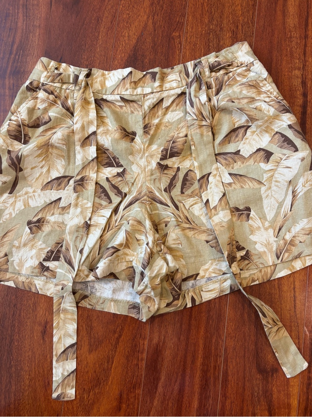 High-Waist Tropical Leaf Tie-Front Shorts - Beige